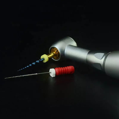 Instrumen Handpiece Gigi Stainless Berkecepatan Tinggi Dengan Kikir Tangan Semprotan Eksternal 1000-2000Rpm